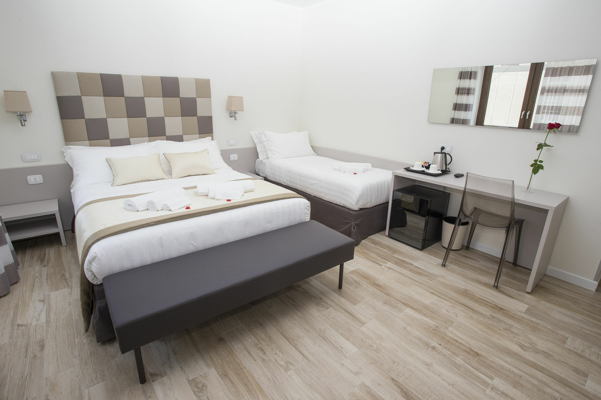 Leonardo Da Vinci Guest House Рим Екстер'єр фото