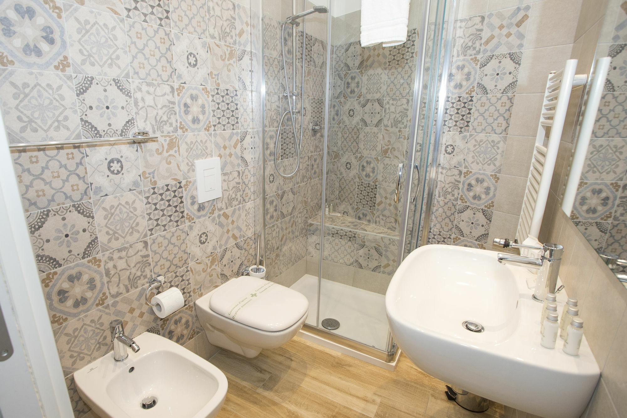 Leonardo Da Vinci Guest House Рим Екстер'єр фото